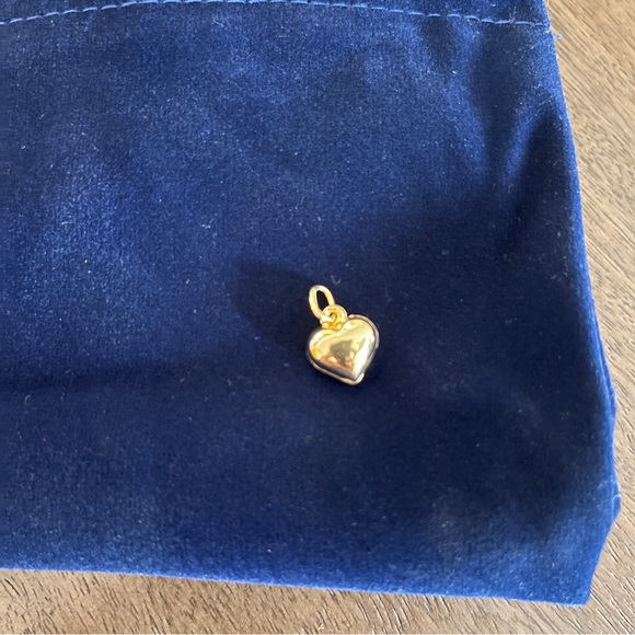 Vintage Dainty 14K Gold Heart Charm - Picture 5 of 8